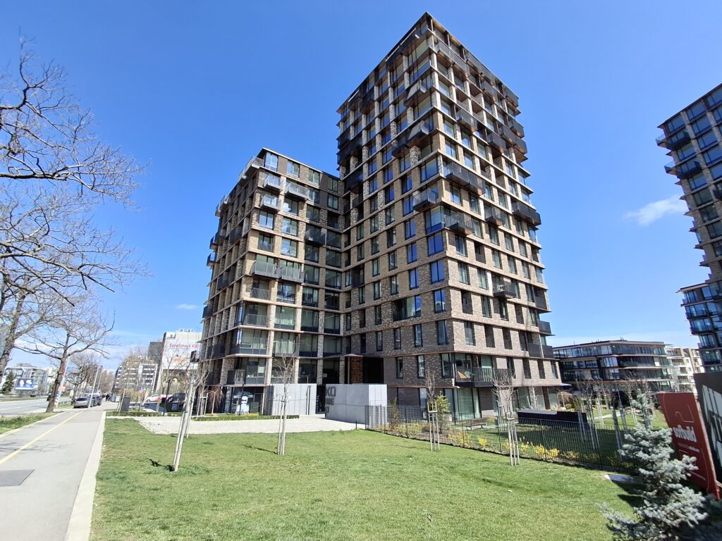 Daylight-samples-ultrawide-camera-0.6x-1-1024x768 Galaxy A37: تكرار ممل أم خيار ذكي؟