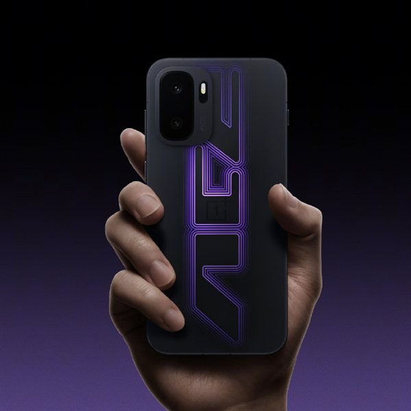 OnePlus-Ace-6-Ultra2 OnePlus Ace 6 Ultra يكشف سر جديد: تبريد مختلف وبطارية ضخمة